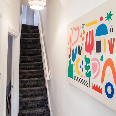 69 Needham Road Villa Ливърпул Екстериор снимка